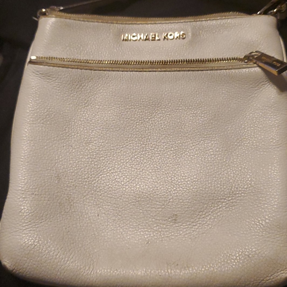Michael kors crossbody